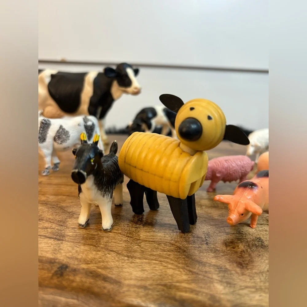Farm Animal Toy Set Lot Cake Toppers Cows Pigs Sheep Goat Rooster Wilber HK
